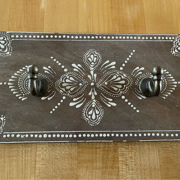 Wall hanging key holder with hooks - Picture 1 of 1